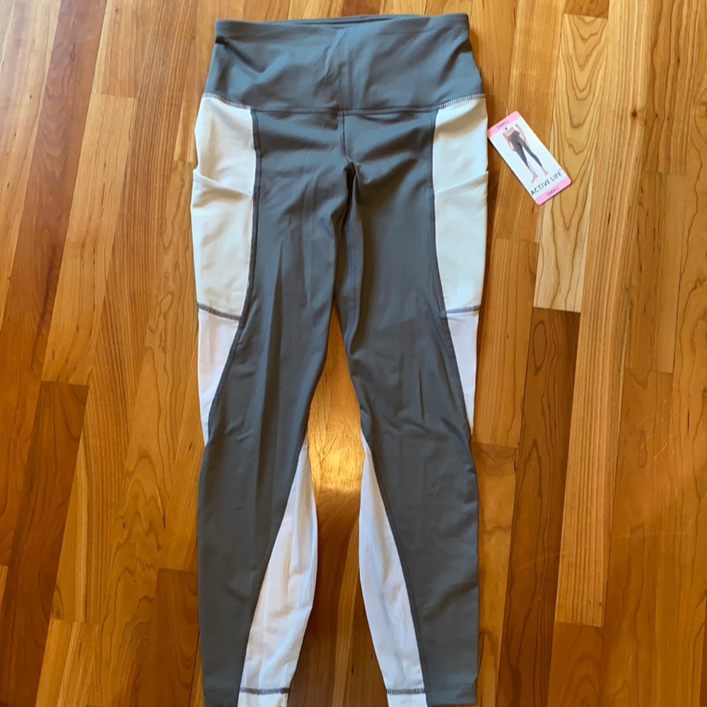 NWT Active Life Women’s small athletic pants